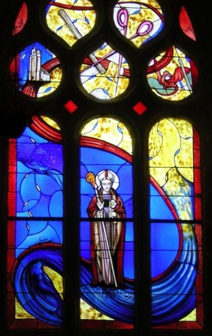 vitrail à la chapelle Saint-Samson de Pleumeur-Bodou